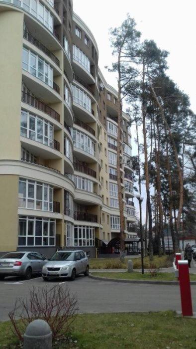 Ferienwohnung Квартира В Жк Атриум Irpin Exterior foto